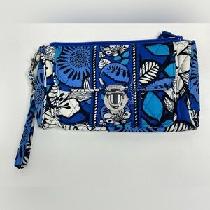 Vera Bradley Blue Bayou Floral Pushlock Wristlet Bag Blue 9”x 5" NWOT Wallet